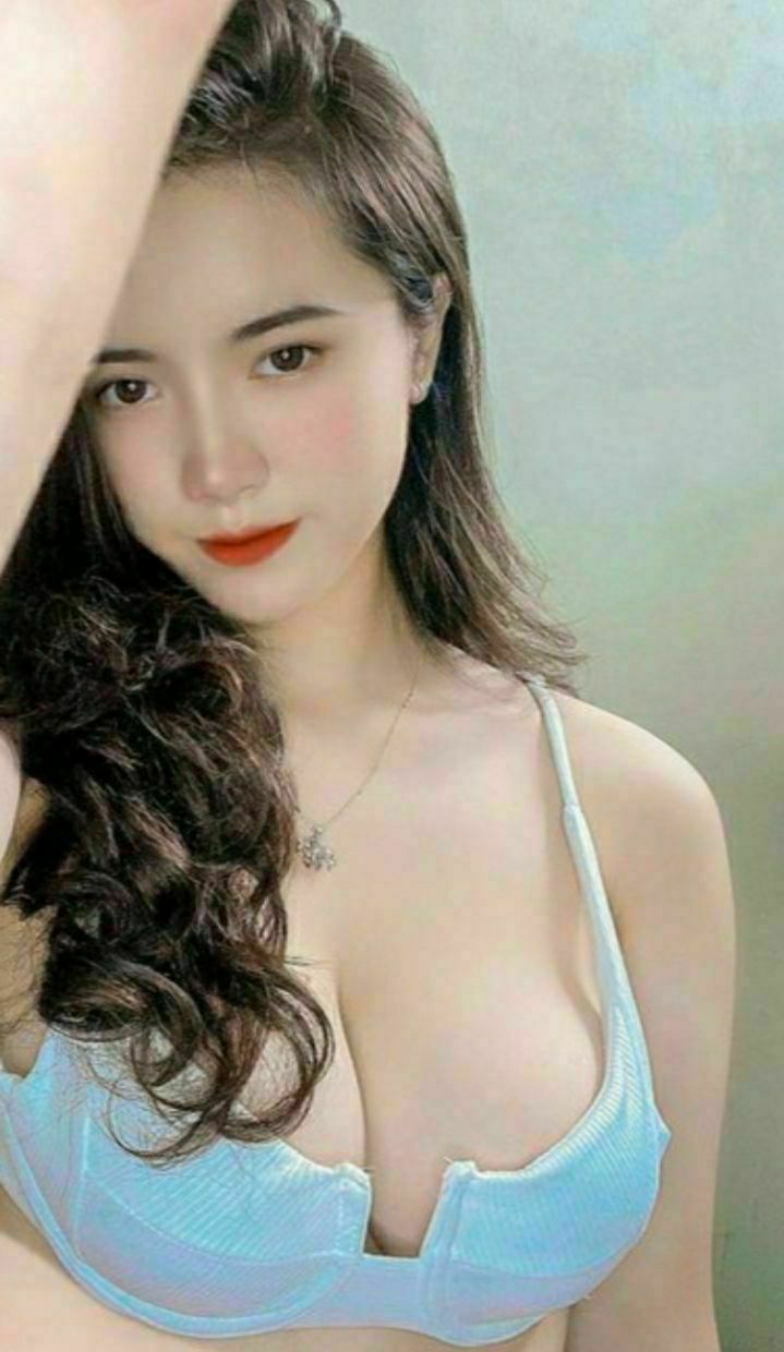 DVEH-014 Một Cosplayer Lolita sắp nghỉ hưu đã đưa ra một quyết định bị cấm! Chụp ảnh xuất tinh ngoài da với người hâm mộ